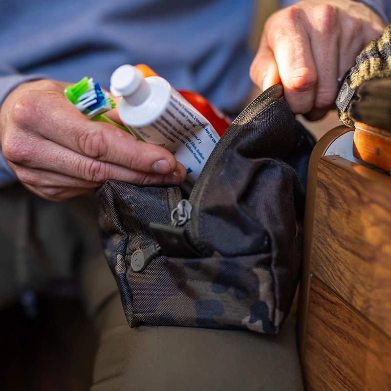 Korda Dark Kamo Wash Bag